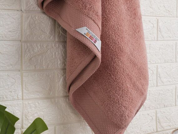 Spaces Luxury Egyption bath towel by Home Culture